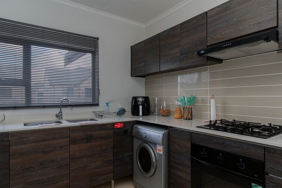 2 Bedroom Property for Sale in Greenstone Hill Gauteng