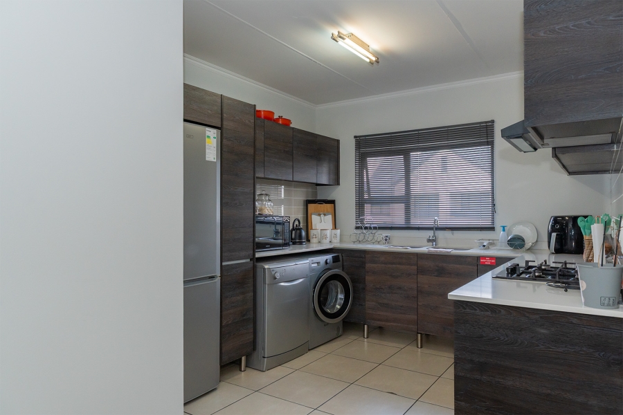 2 Bedroom Property for Sale in Greenstone Hill Gauteng