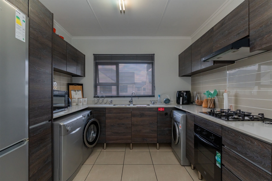 2 Bedroom Property for Sale in Greenstone Hill Gauteng