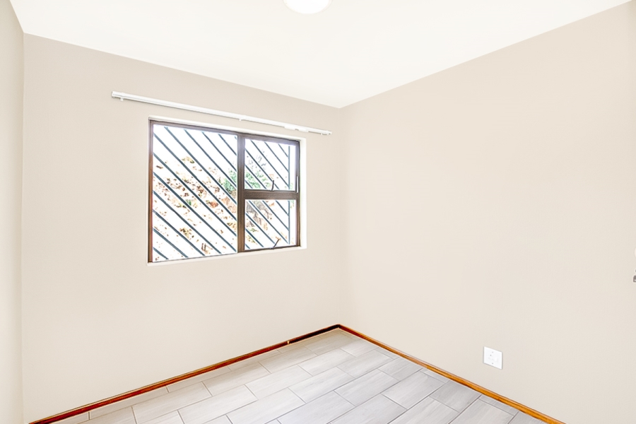 2 Bedroom Property for Sale in Northcliff Gauteng