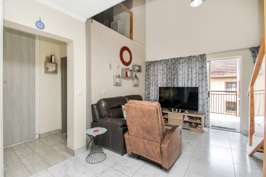 2 Bedroom Property for Sale in Sundowner Gauteng