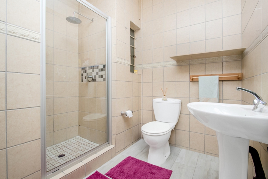 2 Bedroom Property for Sale in Sundowner Gauteng