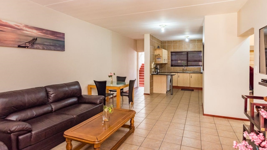 2 Bedroom Property for Sale in Sunninghill Gauteng