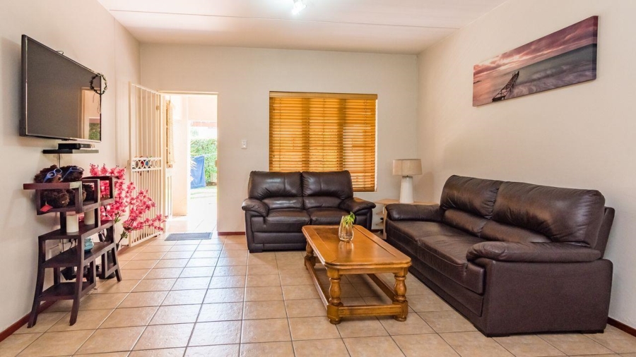 2 Bedroom Property for Sale in Sunninghill Gauteng
