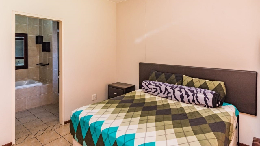 2 Bedroom Property for Sale in Sunninghill Gauteng