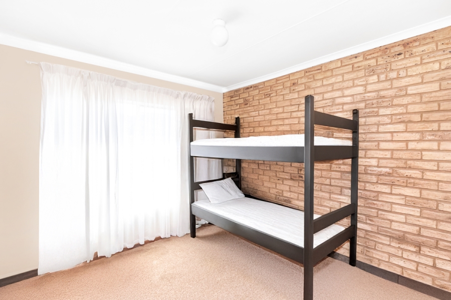 2 Bedroom Property for Sale in Noordheuwel Gauteng