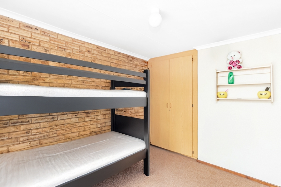 2 Bedroom Property for Sale in Noordheuwel Gauteng