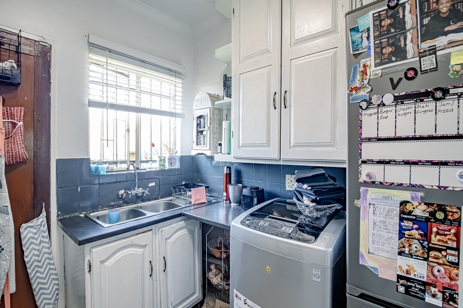 3 Bedroom Property for Sale in Elardus Park Gauteng