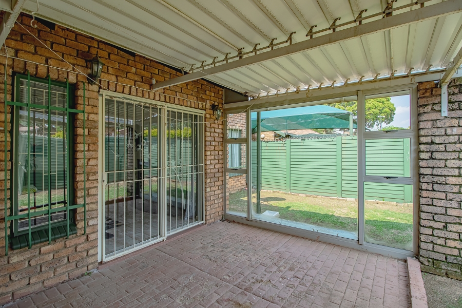 3 Bedroom Property for Sale in Elardus Park Gauteng