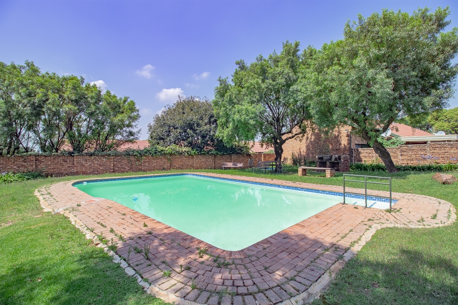 3 Bedroom Property for Sale in Elardus Park Gauteng