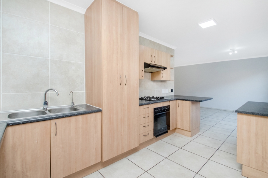 To Let 3 Bedroom Property for Rent in Honeydew Manor Gauteng