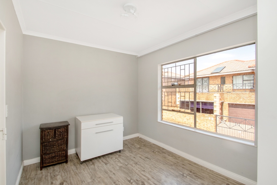 To Let 3 Bedroom Property for Rent in Honeydew Manor Gauteng