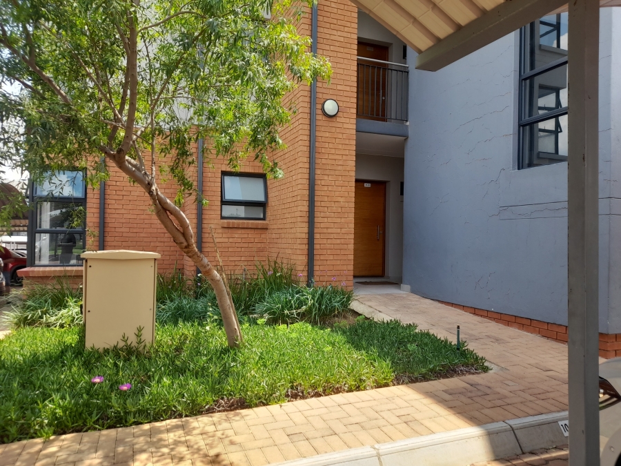 2 Bedroom Property for Sale in Glen Marais Gauteng