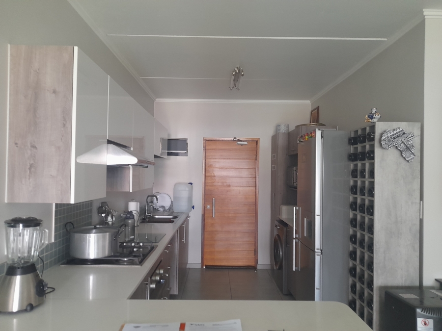 2 Bedroom Property for Sale in Glen Marais Gauteng