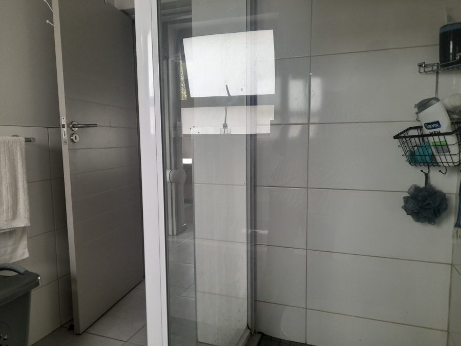 2 Bedroom Property for Sale in Glen Marais Gauteng