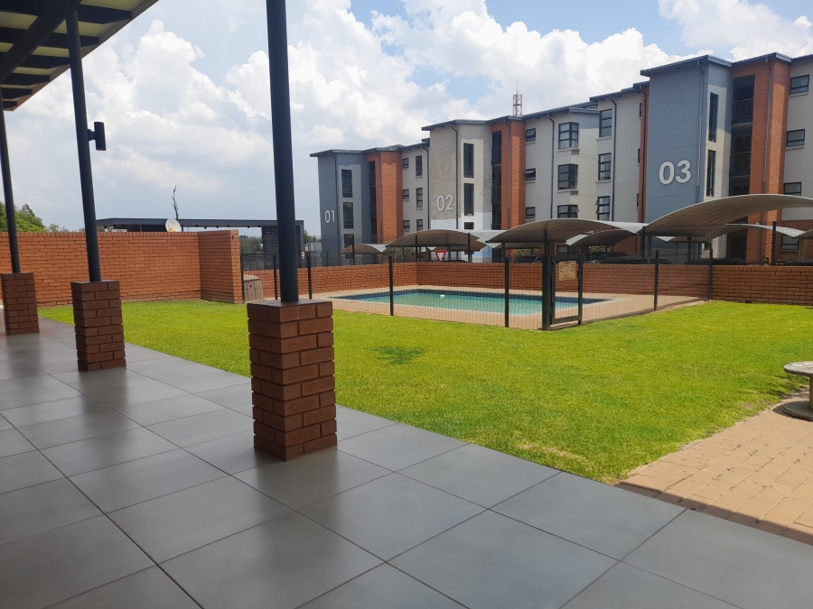 2 Bedroom Property for Sale in Glen Marais Gauteng