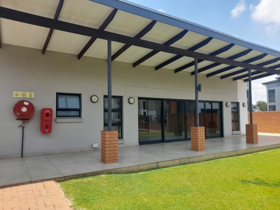 2 Bedroom Property for Sale in Glen Marais Gauteng