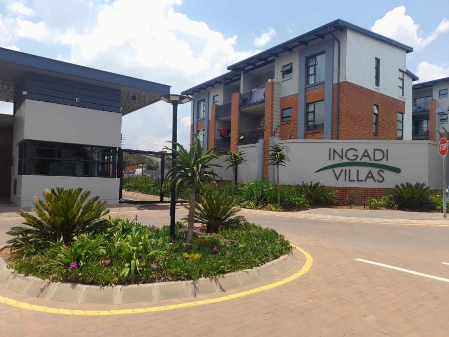 2 Bedroom Property for Sale in Glen Marais Gauteng