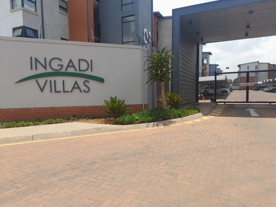 2 Bedroom Property for Sale in Glen Marais Gauteng