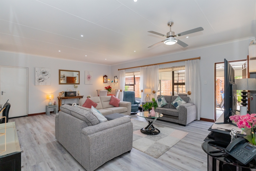 3 Bedroom Property for Sale in Brentwood Park AH Gauteng