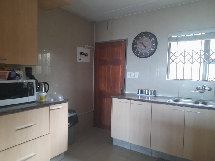 3 Bedroom Property for Sale in Bassonia Rock Gauteng