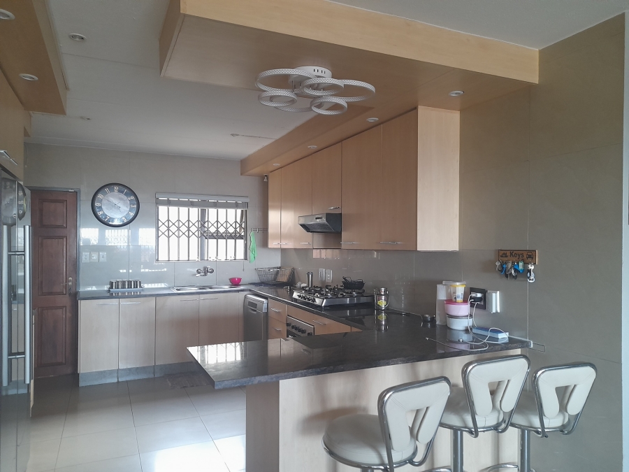 3 Bedroom Property for Sale in Bassonia Rock Gauteng