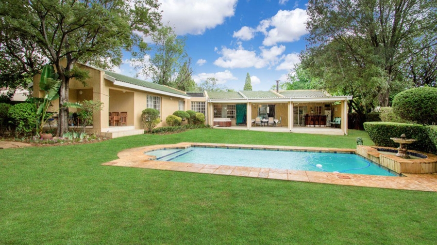 4 Bedroom Property for Sale in Douglasdale Gauteng