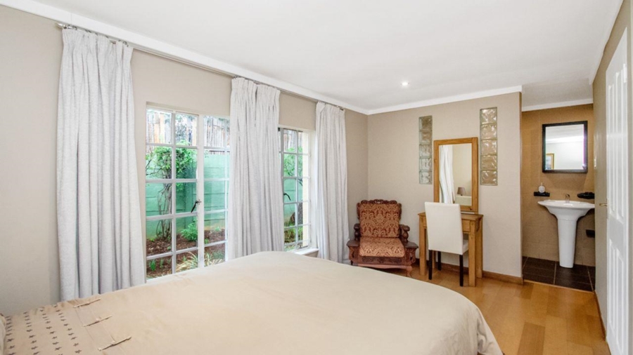 4 Bedroom Property for Sale in Douglasdale Gauteng