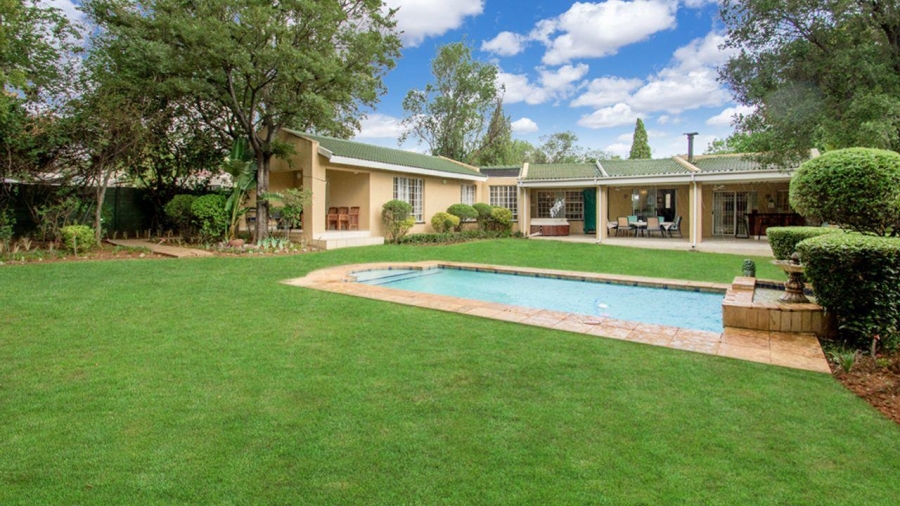 4 Bedroom Property for Sale in Douglasdale Gauteng