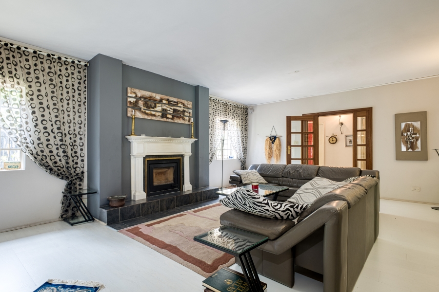 4 Bedroom Property for Sale in Chartwell Gauteng