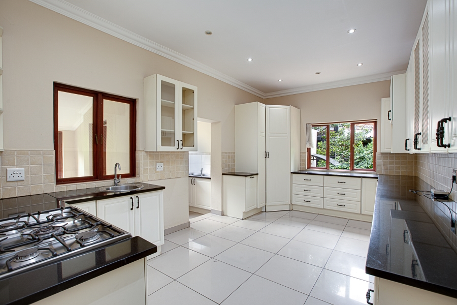 To Let 3 Bedroom Property for Rent in Greenside Gauteng