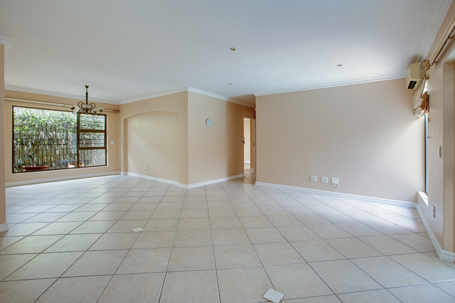 To Let 2 Bedroom Property for Rent in River Club Gauteng