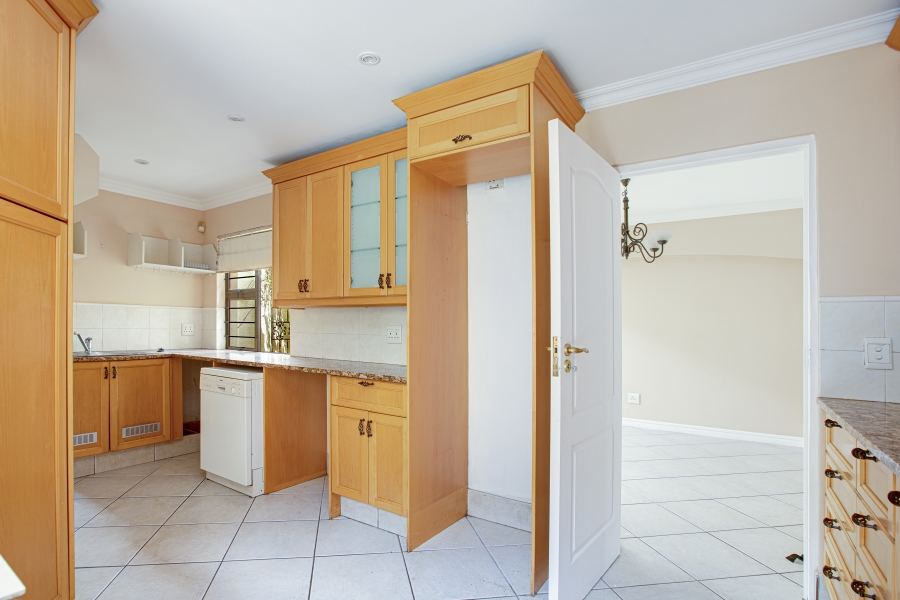 To Let 2 Bedroom Property for Rent in River Club Gauteng