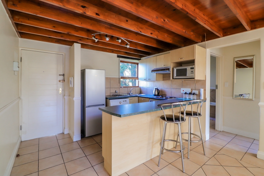 To Let 1 Bedroom Property for Rent in Melrose North Gauteng