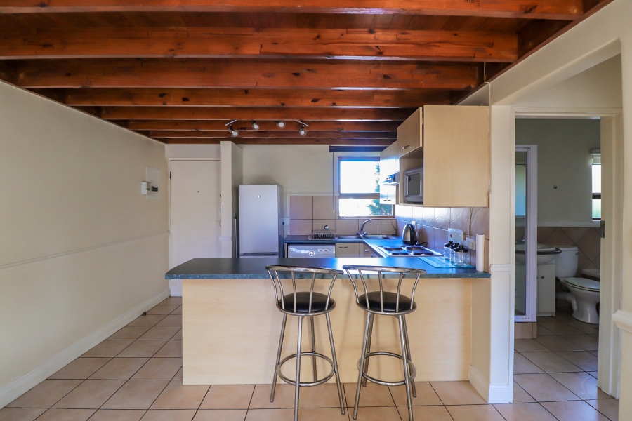 To Let 1 Bedroom Property for Rent in Melrose North Gauteng