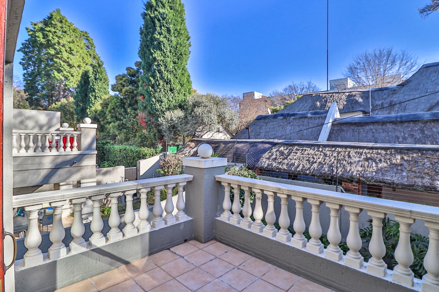 To Let 1 Bedroom Property for Rent in Melrose North Gauteng