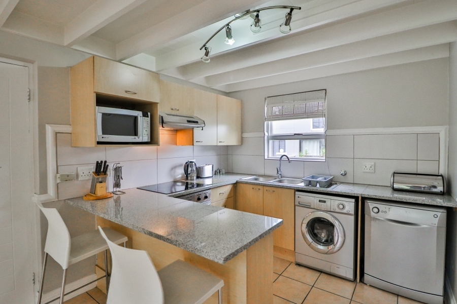 To Let 2 Bedroom Property for Rent in Melrose North Gauteng