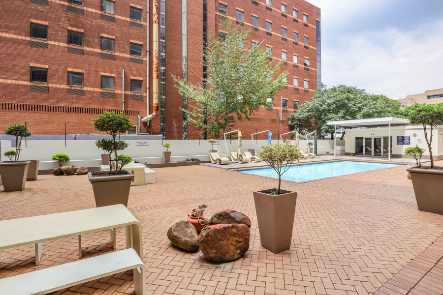 To Let 1 Bedroom Property for Rent in Sandton Central Gauteng