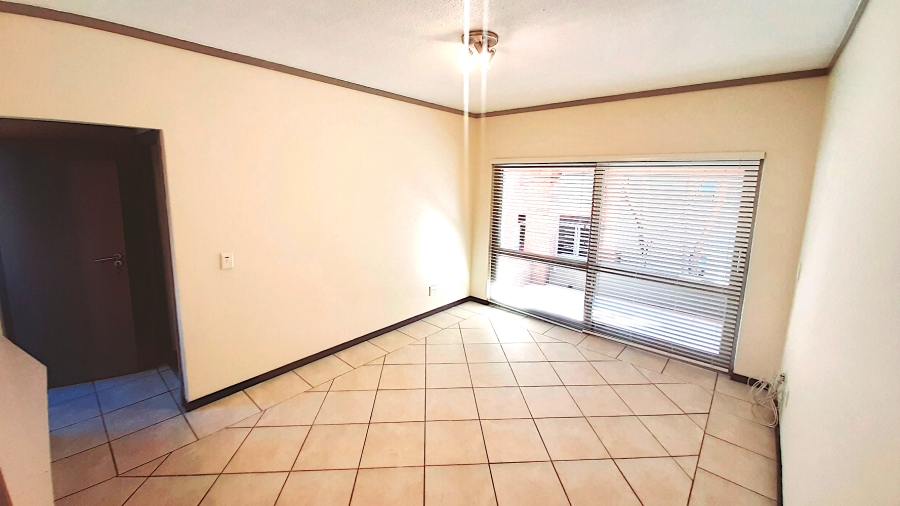 1 Bedroom Property for Sale in Bryanston Gauteng