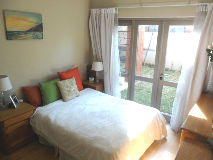 To Let 1 Bedroom Property for Rent in Pineslopes Gauteng