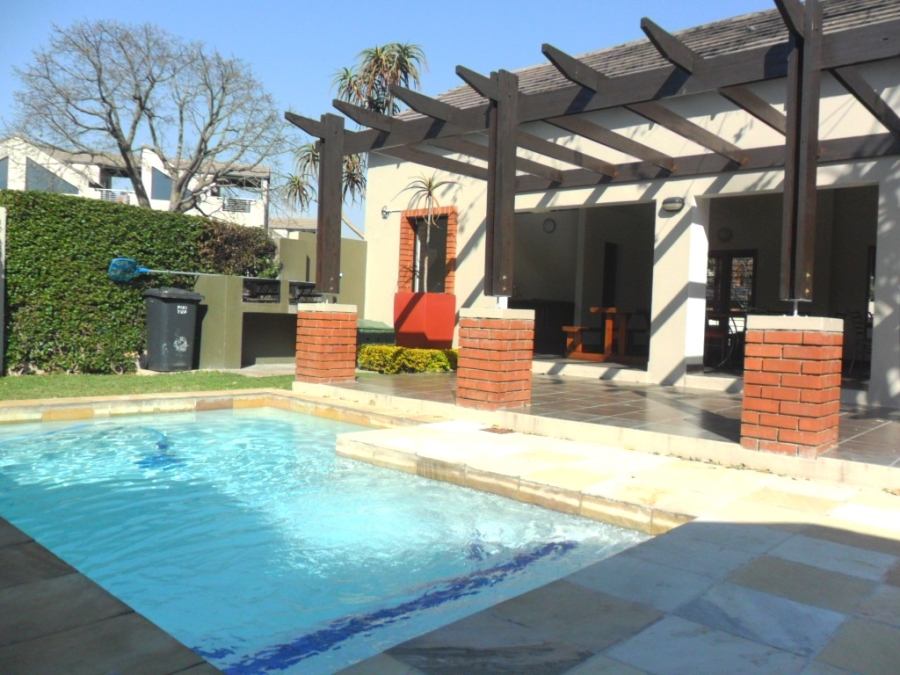 To Let 1 Bedroom Property for Rent in Pineslopes Gauteng