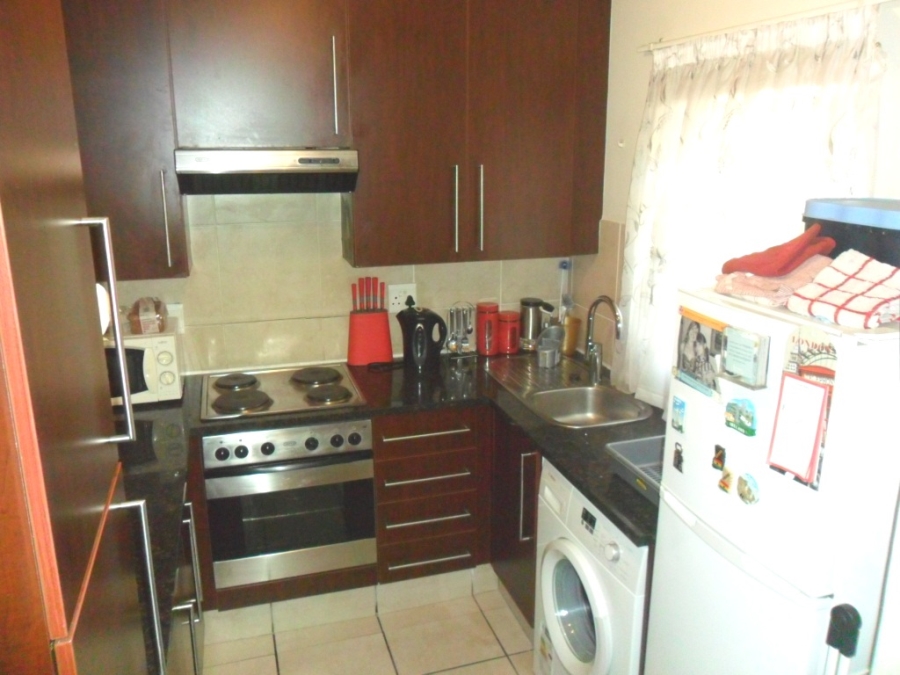 1 Bedroom Property for Sale in Pineslopes Gauteng