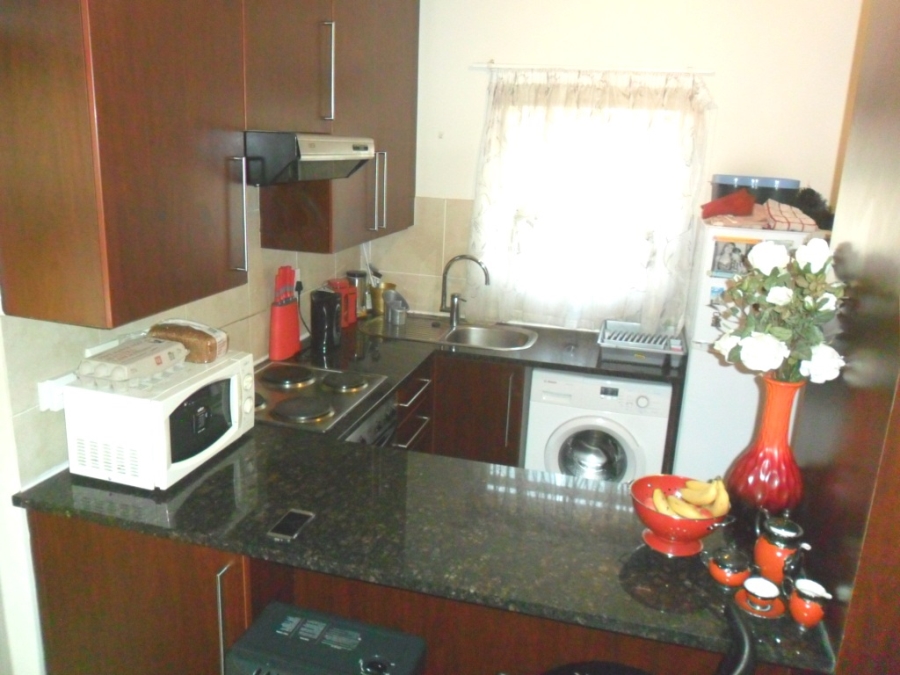 1 Bedroom Property for Sale in Pineslopes Gauteng
