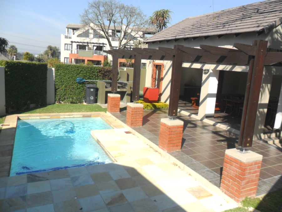 1 Bedroom Property for Sale in Pineslopes Gauteng