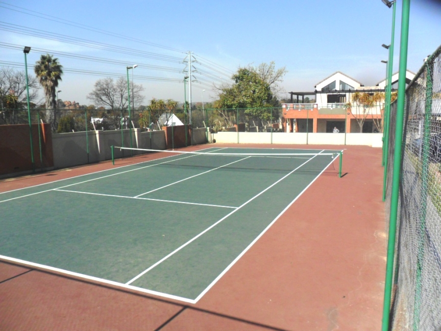 1 Bedroom Property for Sale in Pineslopes Gauteng