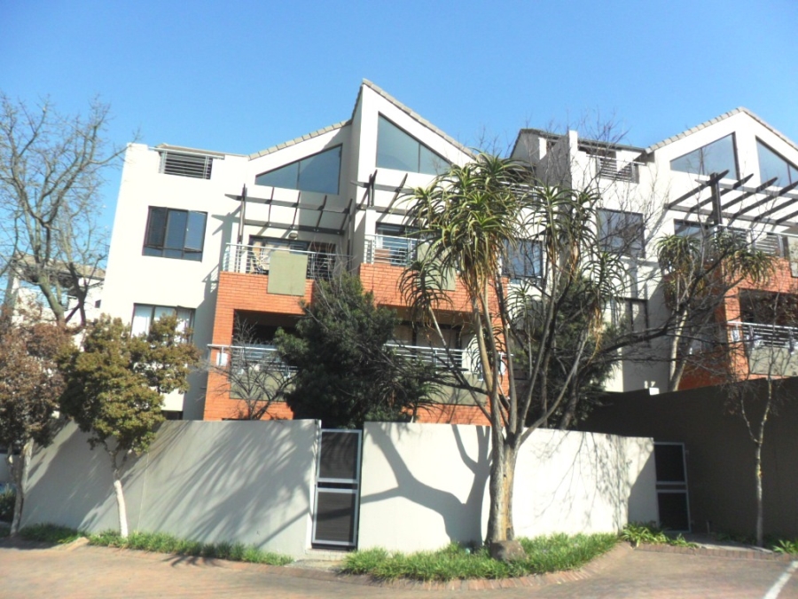 1 Bedroom Property for Sale in Pineslopes Gauteng
