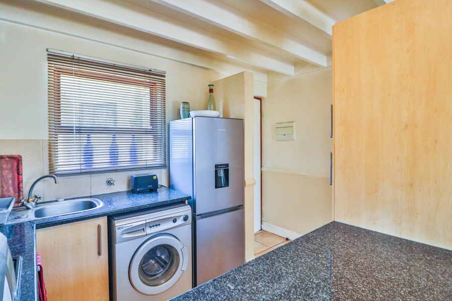 1 Bedroom Property for Sale in Morningside Gauteng