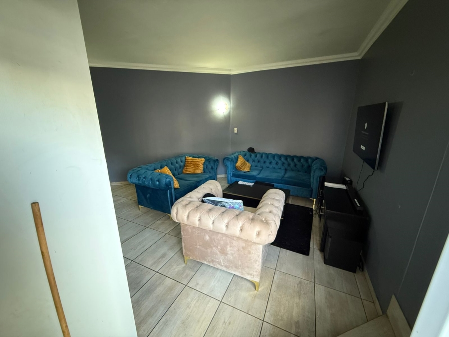 2 Bedroom Property for Sale in Johannesburg Central Gauteng