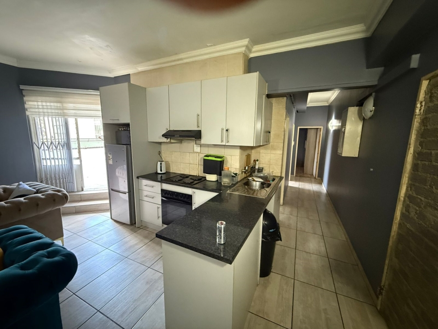 2 Bedroom Property for Sale in Johannesburg Central Gauteng