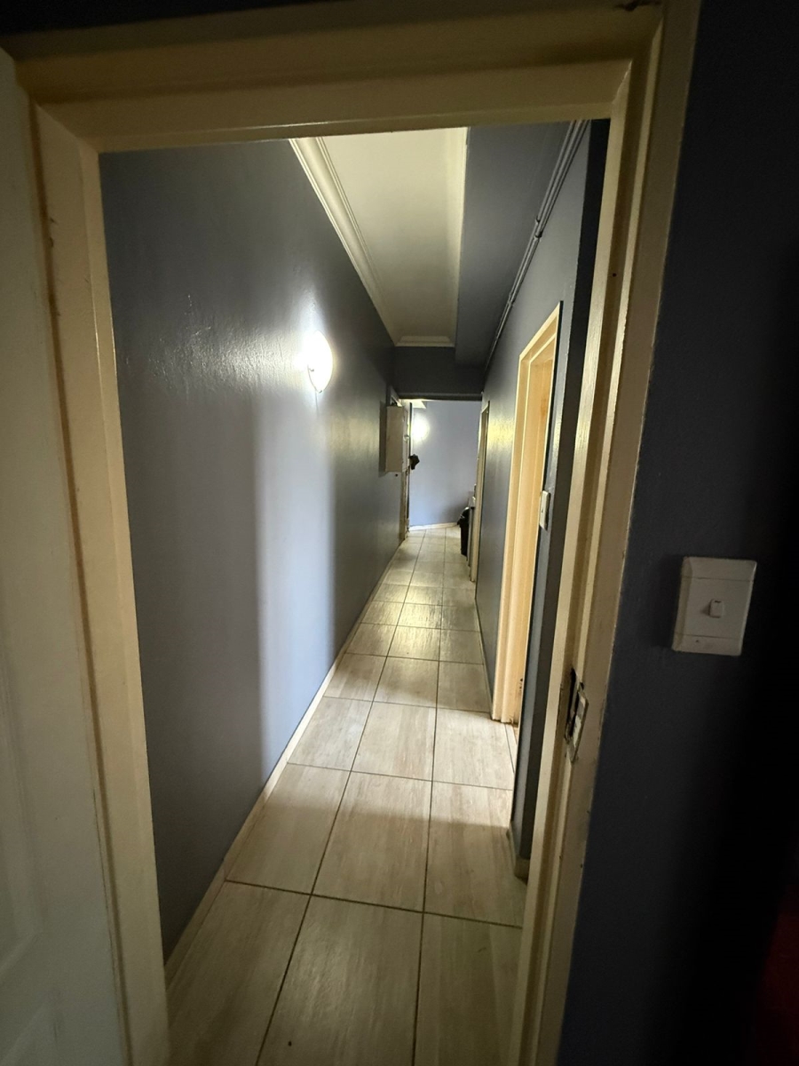 2 Bedroom Property for Sale in Johannesburg Central Gauteng